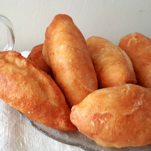 Копеечные пирожки «Дрова»: утерянный рецепт из советской столовой