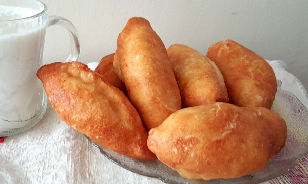 Копеечные пирожки «Дрова»: утерянный рецепт из советской столовой